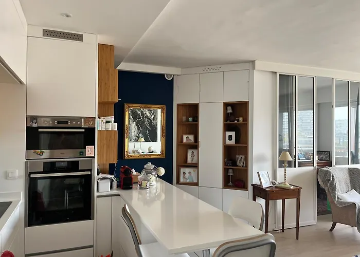4-Bed Apartment Paris 12